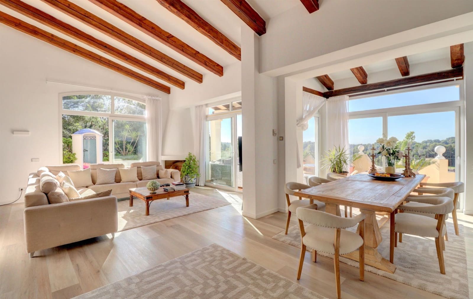 5 soveværelse Villa til salg i Bendinat med swimmingpool - € 3.395.000 (Ref: 5851664)