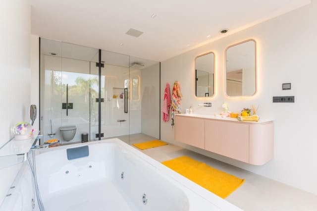 5 soveværelse Villa til salg i Santa Ponsa, Calvià - € 7.500.000 (Ref: 6712516)