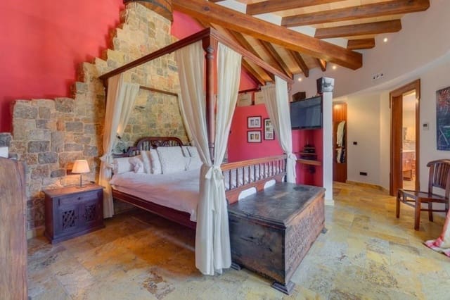 4 soveværelse Villa til salg i Sol de Mallorca, Calvià - € 2.995.000 (Ref: 7055835)