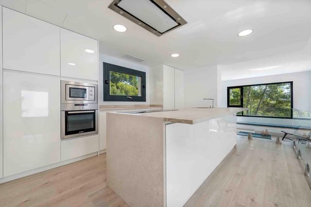 6 chambre Villa/Maison à vendre à Peguera / Paguera, Calvià - 2 850 000 € (Ref: 7260585)