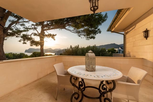 6 soveværelse Villa til salg i Peguera / Paguera, Calvià med swimmingpool - € 4.700.000 (Ref: 7786490)