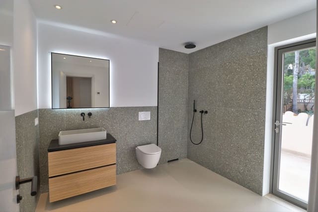 4 chambre Villa/Maison à vendre à Santa Ponsa, Calvià avec piscine - 2 950 000 € (Ref: 8139616)