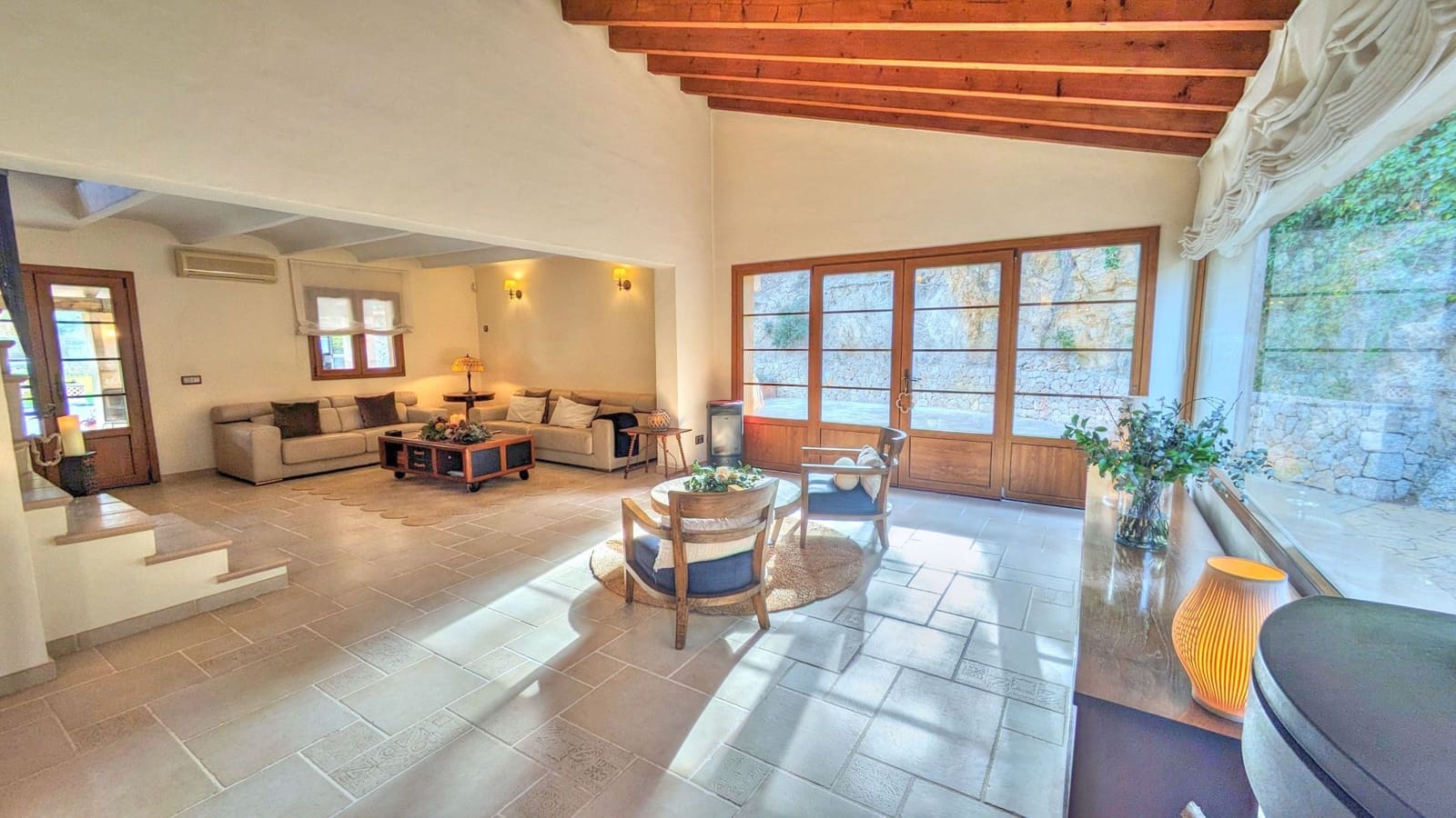 4 soveværelse Villa til salg i Calvia med swimmingpool - € 1.995.000 (Ref: 8176396)