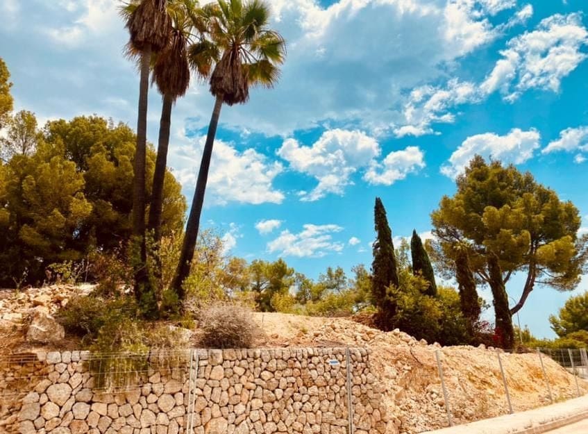 Grunde uden byggetilladelser til salg i Bendinat - € 3.800.000 (Ref: 8207734)