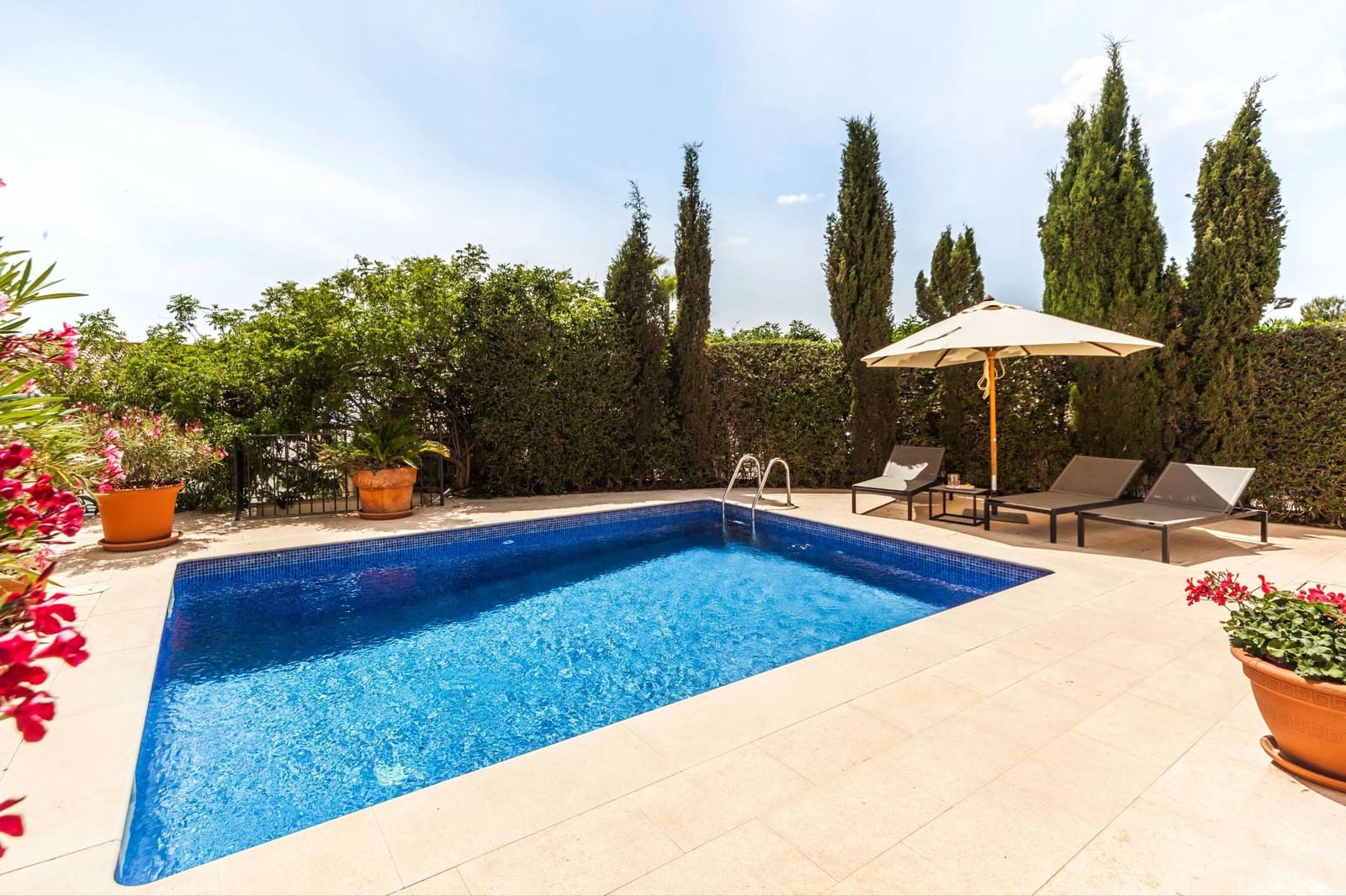 3 soveværelse Semi-Rækkehus til salg i Costa d'en Blanes med swimmingpool - € 2.600.000 (Ref: 8353524)