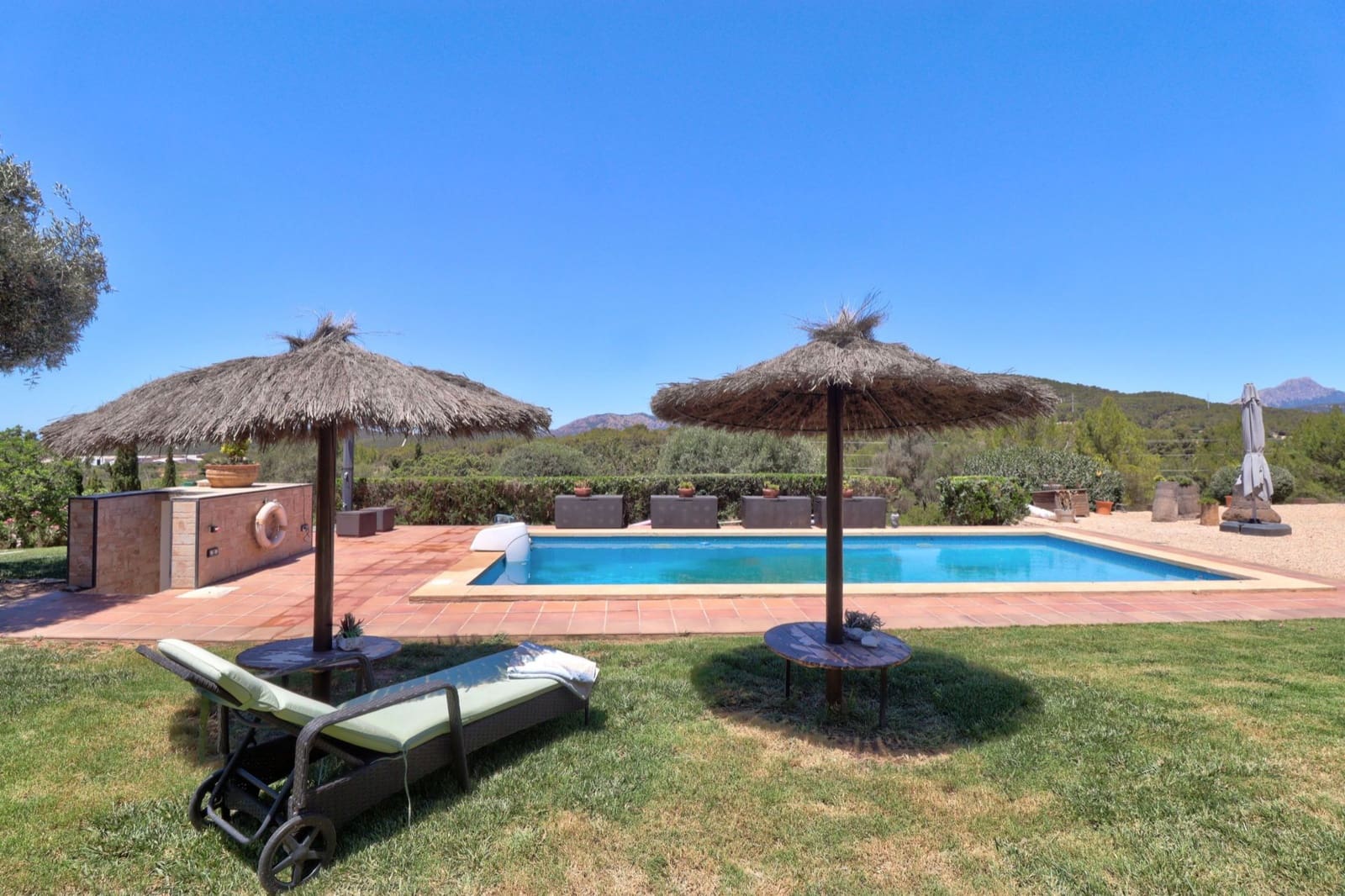 5 soveværelse Finca/Landehus til salg i Calvia med swimmingpool - € 2.170.000 (Ref: 8389873)