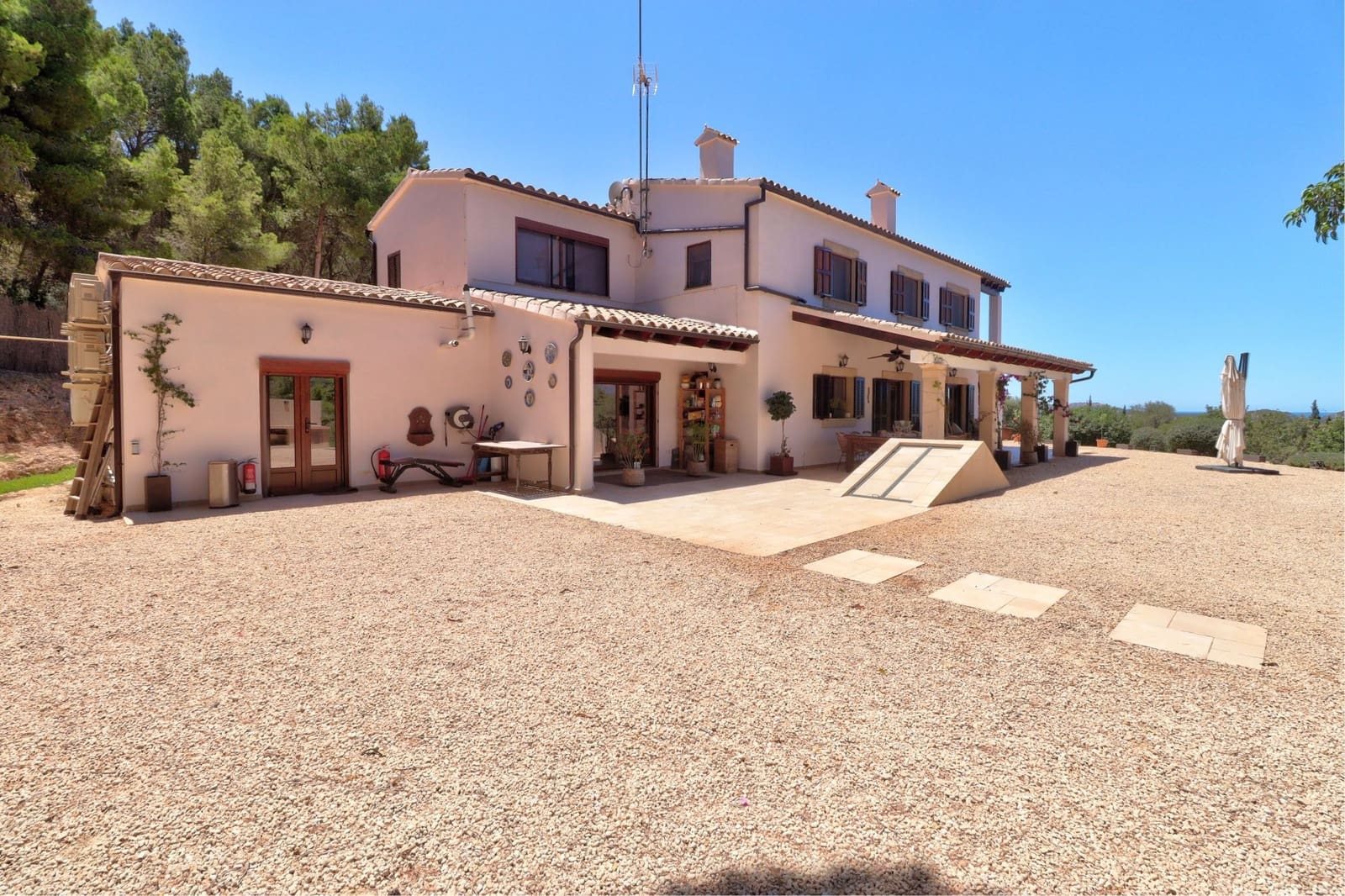 5 soveværelse Finca/Landehus til salg i Calvia med swimmingpool - € 2.170.000 (Ref: 8389873)