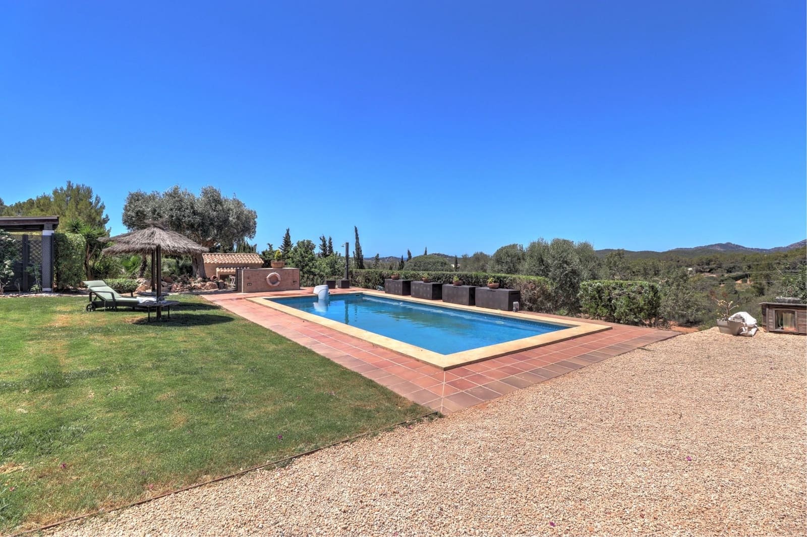 5 soveværelse Finca/Landehus til salg i Calvia med swimmingpool - € 2.170.000 (Ref: 8389873)