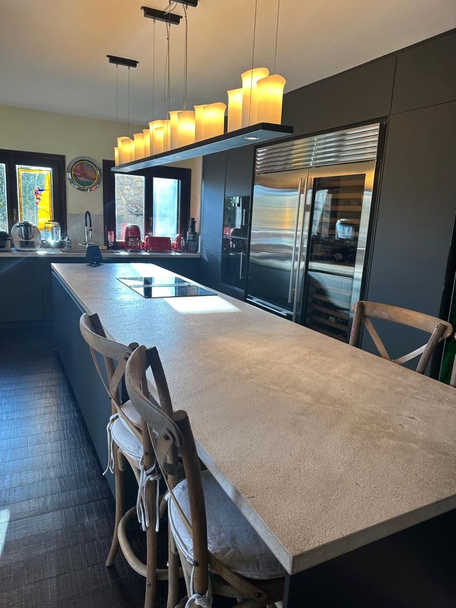 4 soveværelse Villa til salg i Calvia med swimmingpool - € 2.099.000 (Ref: 8438164)