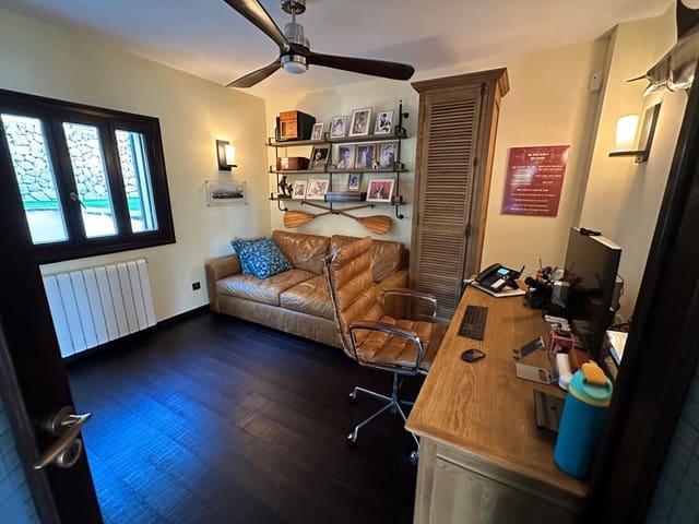 4 soveværelse Villa til salg i Calvià Pueblo, Calvià med swimmingpool - € 2.099.000 (Ref: 8438164)