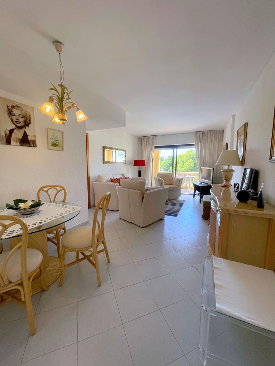 2 bedroom Apartment for sale in Santa Ponsa with pool - € 470,000 (Ref: 8594627)