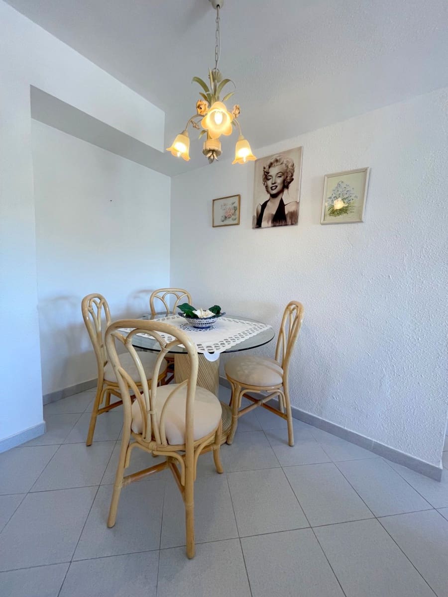 2 bedroom Apartment for sale in Santa Ponsa with pool - € 470,000 (Ref: 8594627)