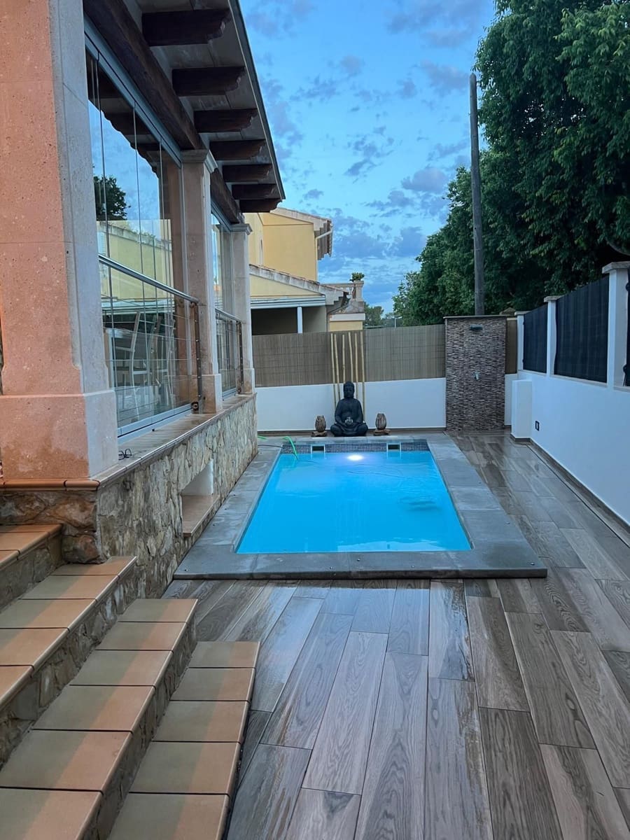 4 soveværelse Villa til salg i Son Ferrer med swimmingpool - € 990.000 (Ref: 8636128)