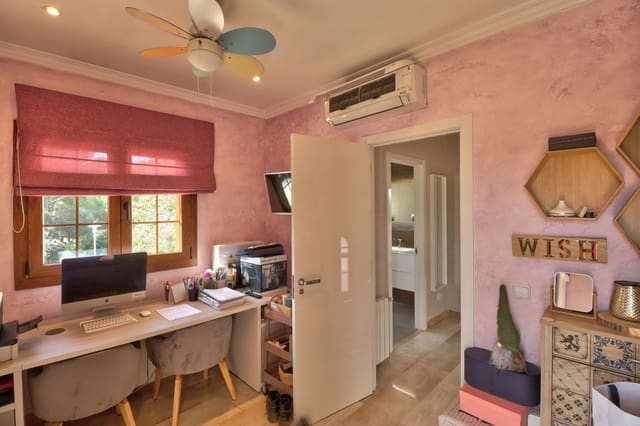 4 soveværelse Villa til salg i Son Ferrer, Calvià med swimmingpool - € 990.000 (Ref: 8636128)