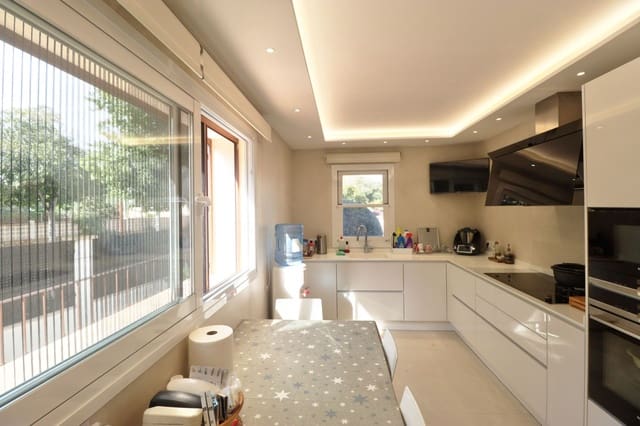 4 soveværelse Villa til salg i Son Ferrer, Calvià med swimmingpool - € 990.000 (Ref: 8636128)