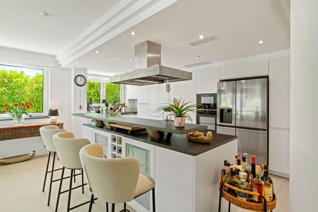 5 soveværelse Villa til salg i Calvià Pueblo, Calvià med swimmingpool - € 3.750.000 (Ref: 8757412)