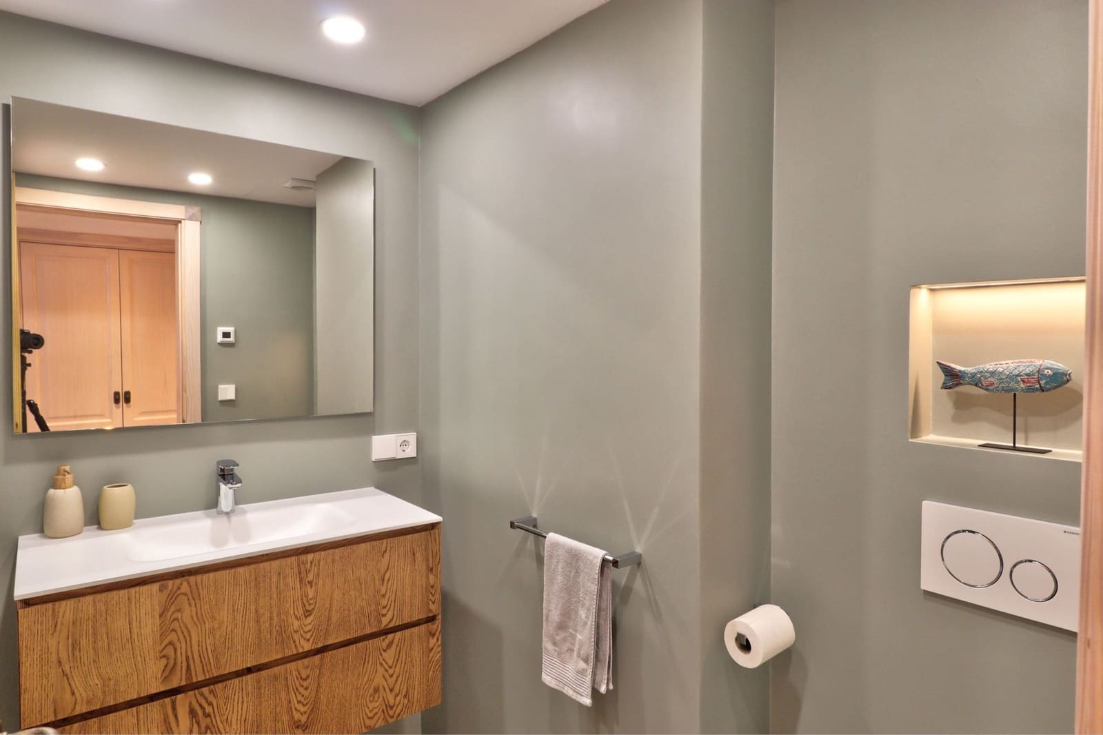 2 bedroom Apartment for sale in Santa Ponsa - € 695,000 (Ref: 8763148)