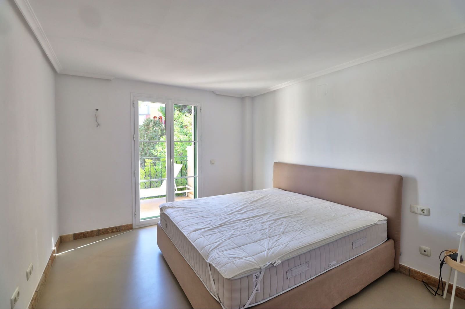 2 bedroom Apartment for sale in Santa Ponsa - € 695,000 (Ref: 8763148)