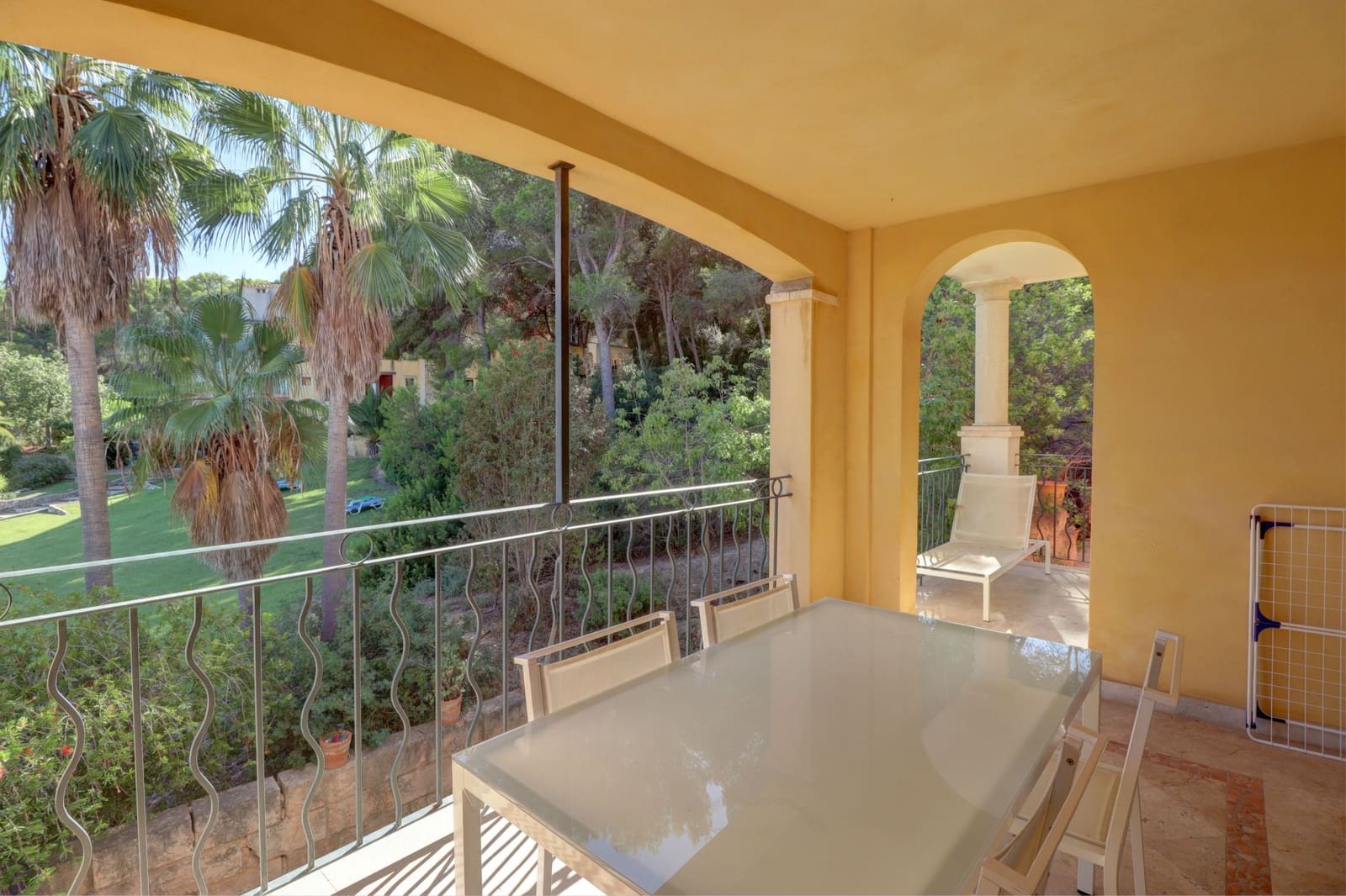 2 bedroom Apartment for sale in Santa Ponsa - € 695,000 (Ref: 8763148)