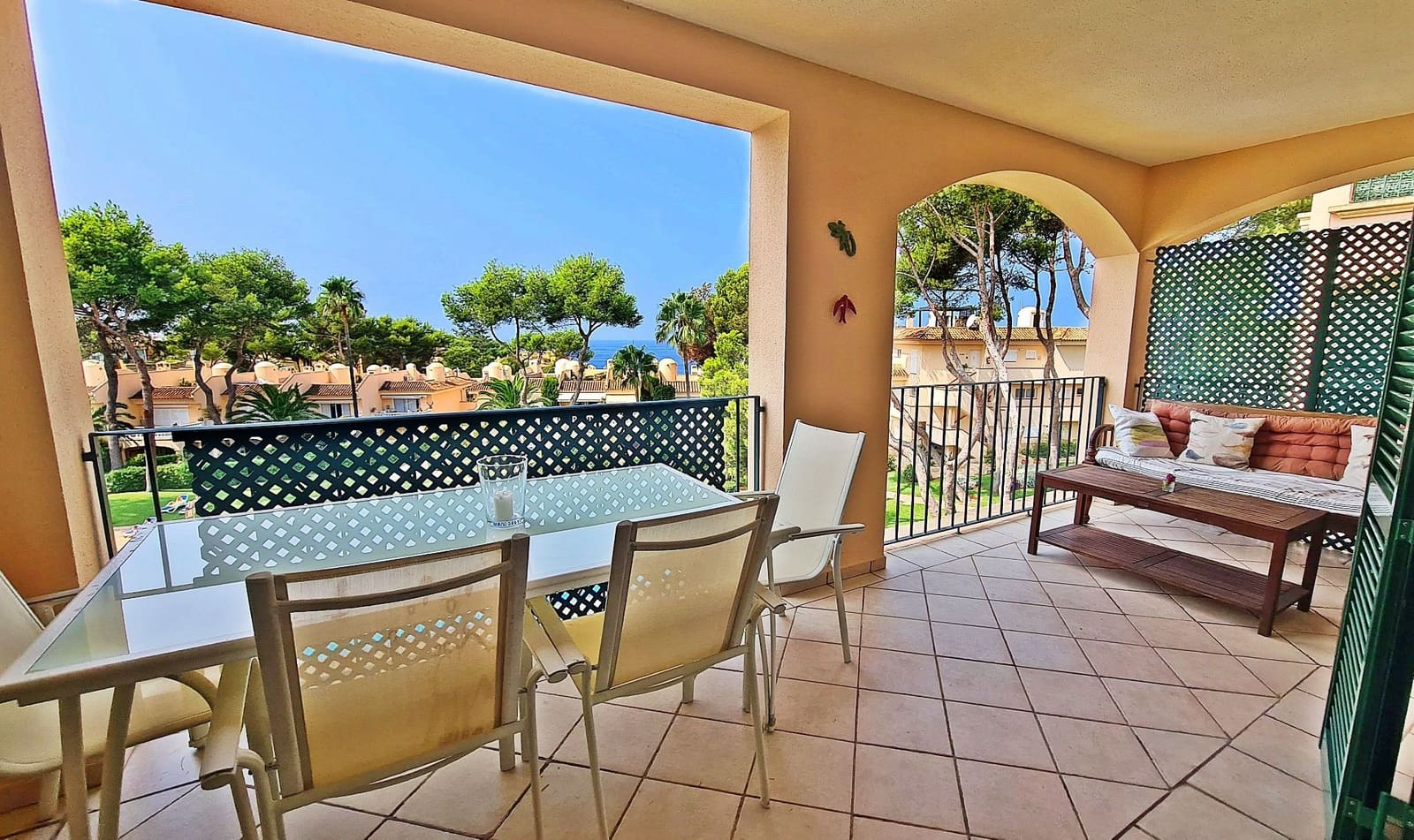 2 bedroom Apartment for sale in Santa Ponsa with pool - € 685,000 (Ref: 8783322)