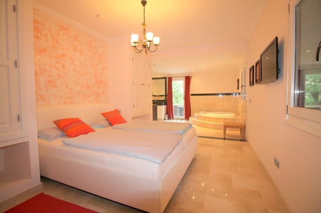 3 soverom Villa til salgs i Costa de la Calma, Calvià med svømmebasseng - € 2 550 000 (Ref: 8800567)