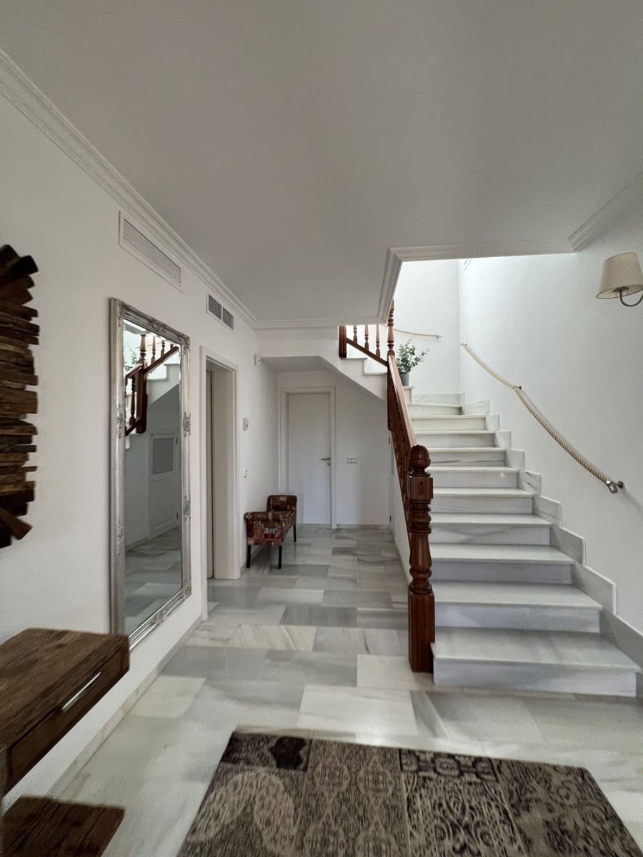 4 chambre Villa/Maison à vendre à Santa Ponsa avec piscine - 3 750 000 € (Ref: 8800568)