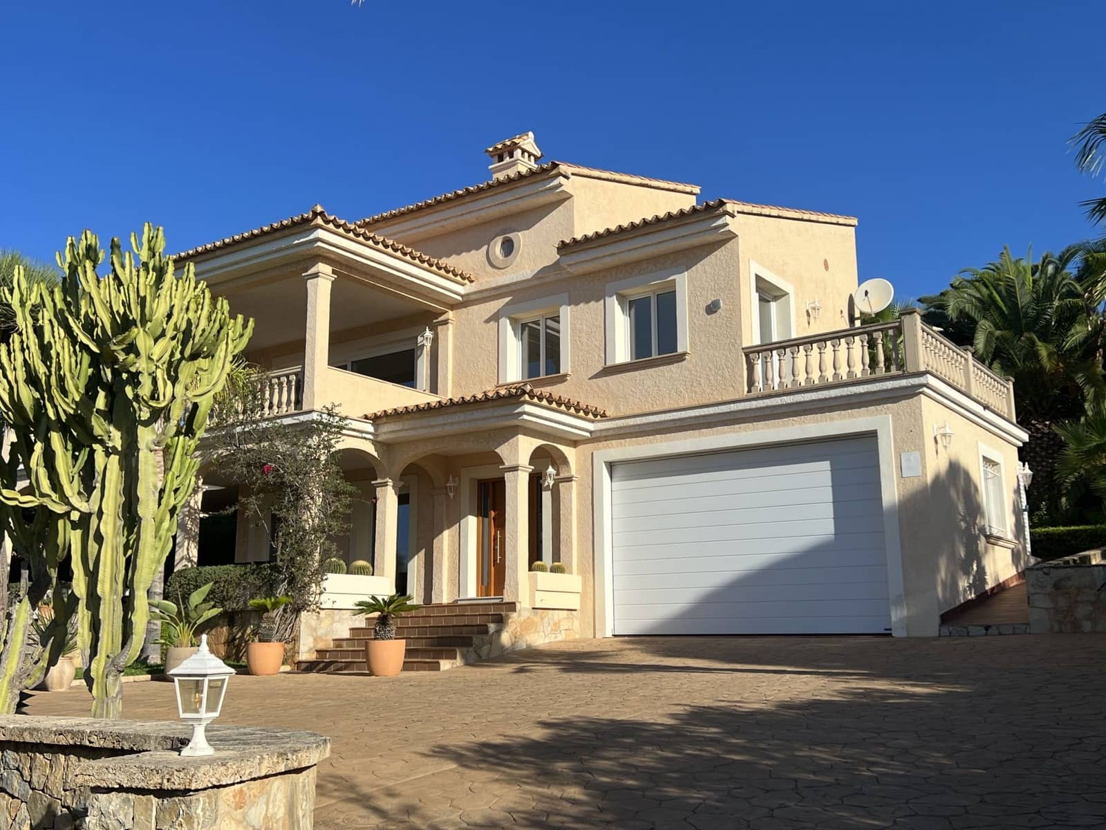 4 chambre Villa/Maison à vendre à Santa Ponsa avec piscine - 3 750 000 € (Ref: 8800568)