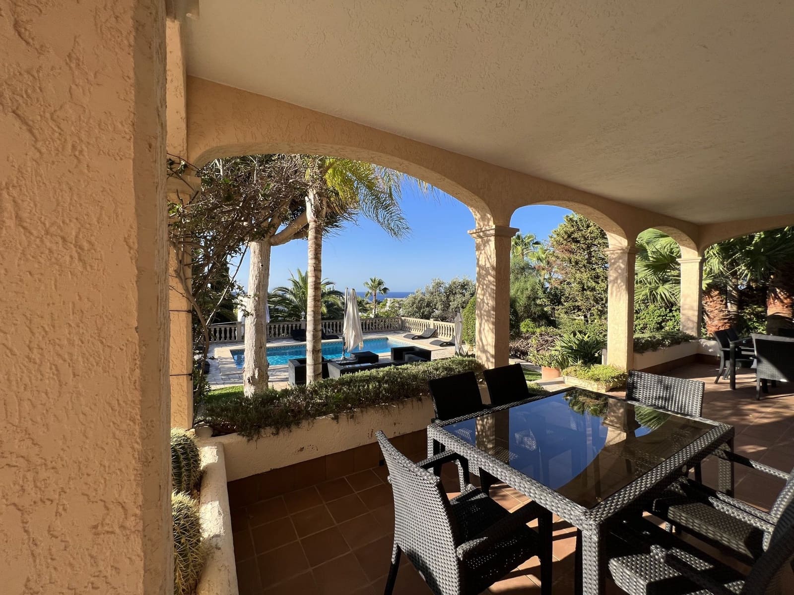 4 chambre Villa/Maison à vendre à Santa Ponsa avec piscine - 3 750 000 € (Ref: 8800568)
