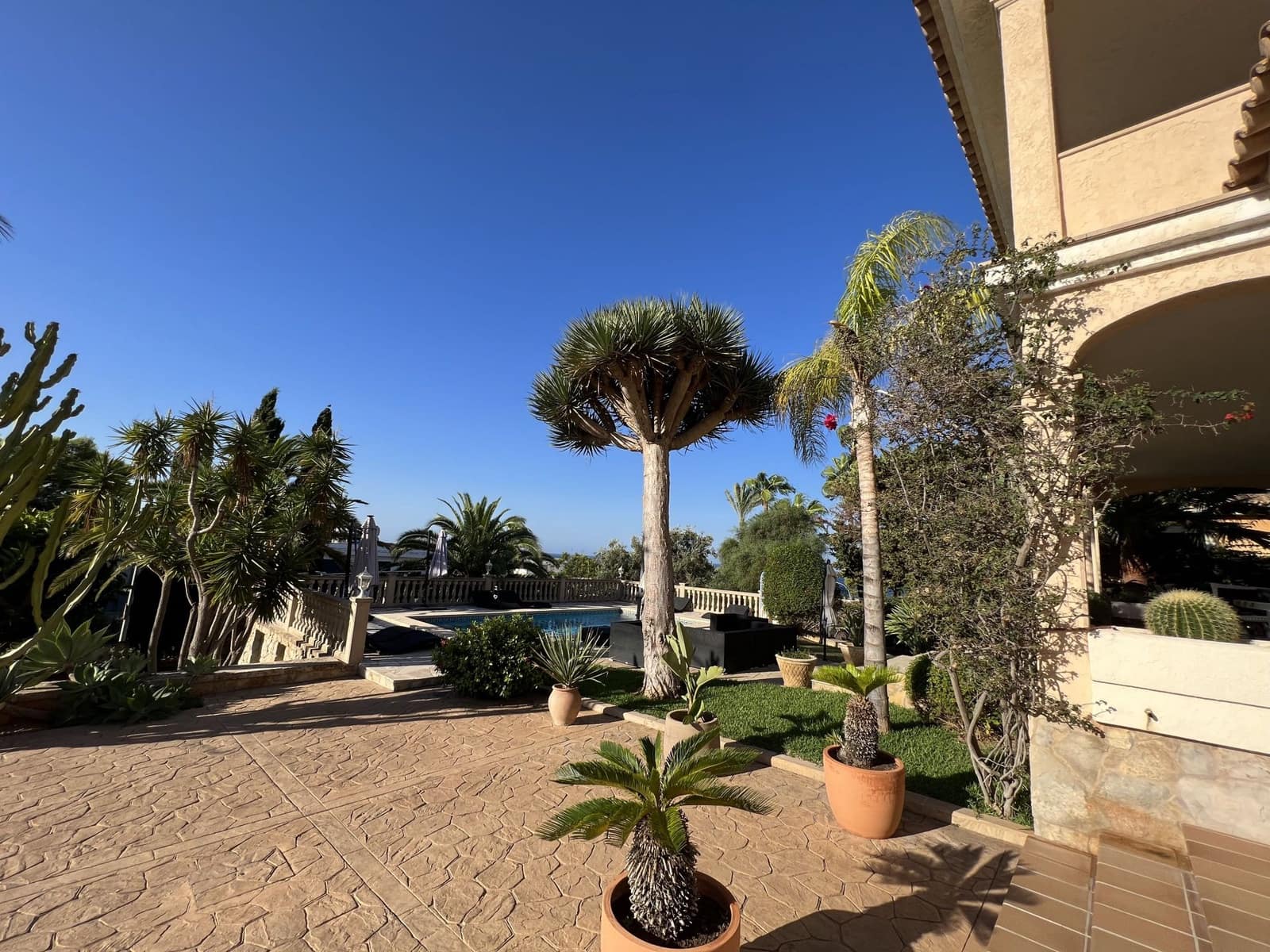 4 chambre Villa/Maison à vendre à Santa Ponsa avec piscine - 3 750 000 € (Ref: 8800568)