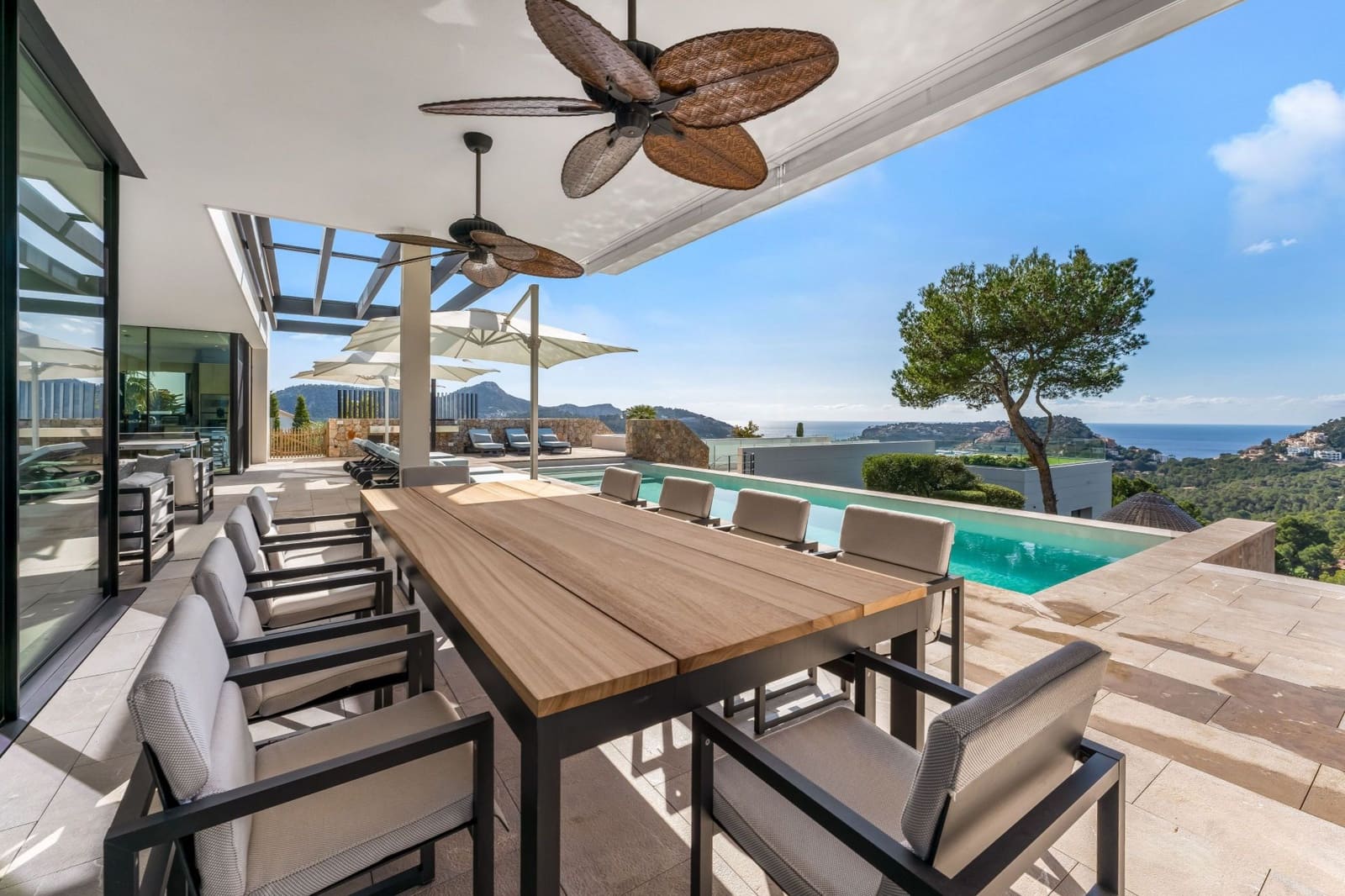 8 quarto Moradia para venda em Puerto de Andratx com piscina - 17 950 000 € (Ref: 8878684)