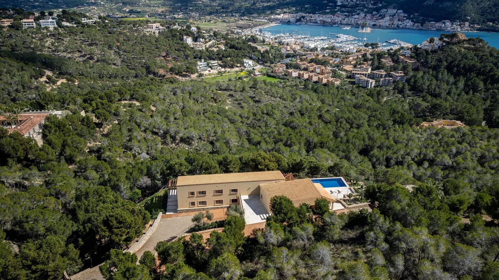 4 soveværelse Villa til salg i Puerto de Andratx med swimmingpool - € 15.750.000 (Ref: 8879287)