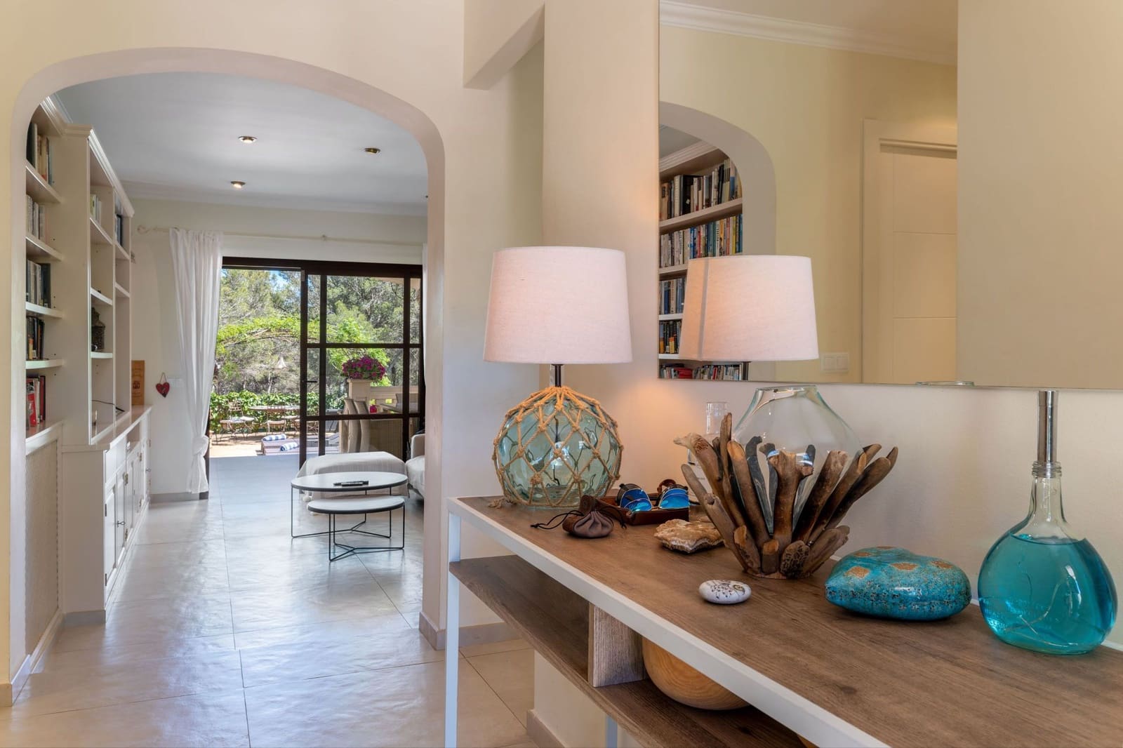 4 bedroom Villa for sale in Santa Ponsa with pool - € 1,750,000 (Ref: 8897957)