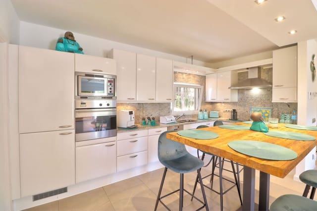 3 sypialnia Willa na sprzedaż w Costa de la Calma, Calvià z basenem - 2 290 000 € (Ref: 8917561)