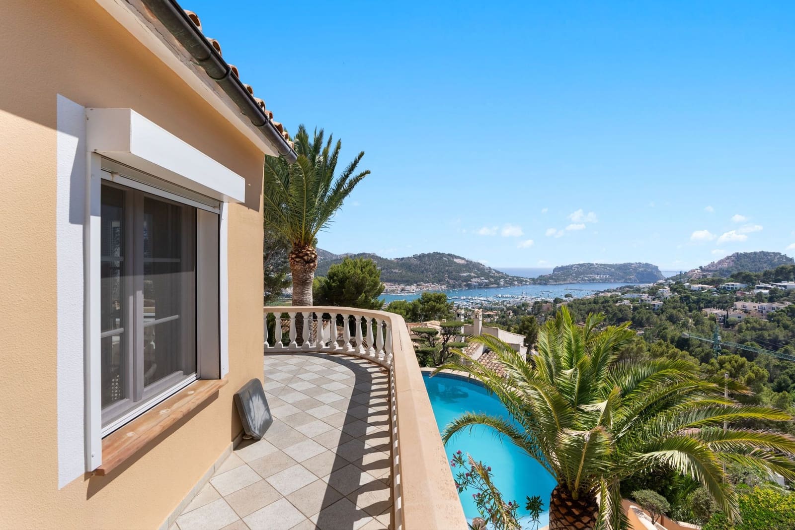 4 soveværelse Villa til salg i Puerto de Andratx med swimmingpool - € 3.900.000 (Ref: 8928197)