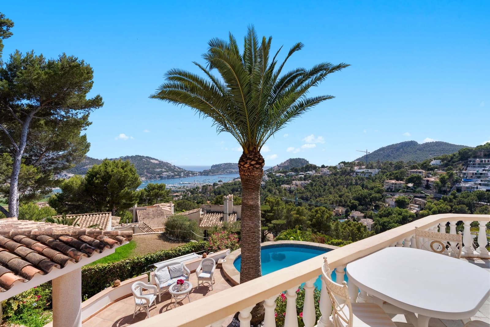 4 soveværelse Villa til salg i Puerto de Andratx med swimmingpool - € 3.900.000 (Ref: 8928197)