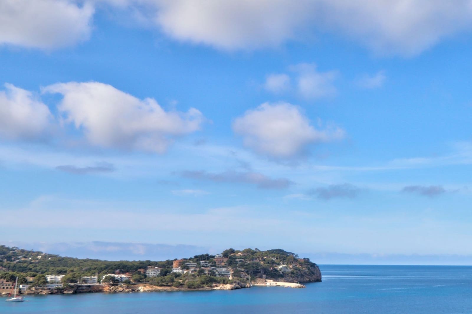 2 bedroom Penthouse for sale in Santa Ponsa with pool - € 575,000 (Ref: 8950018)