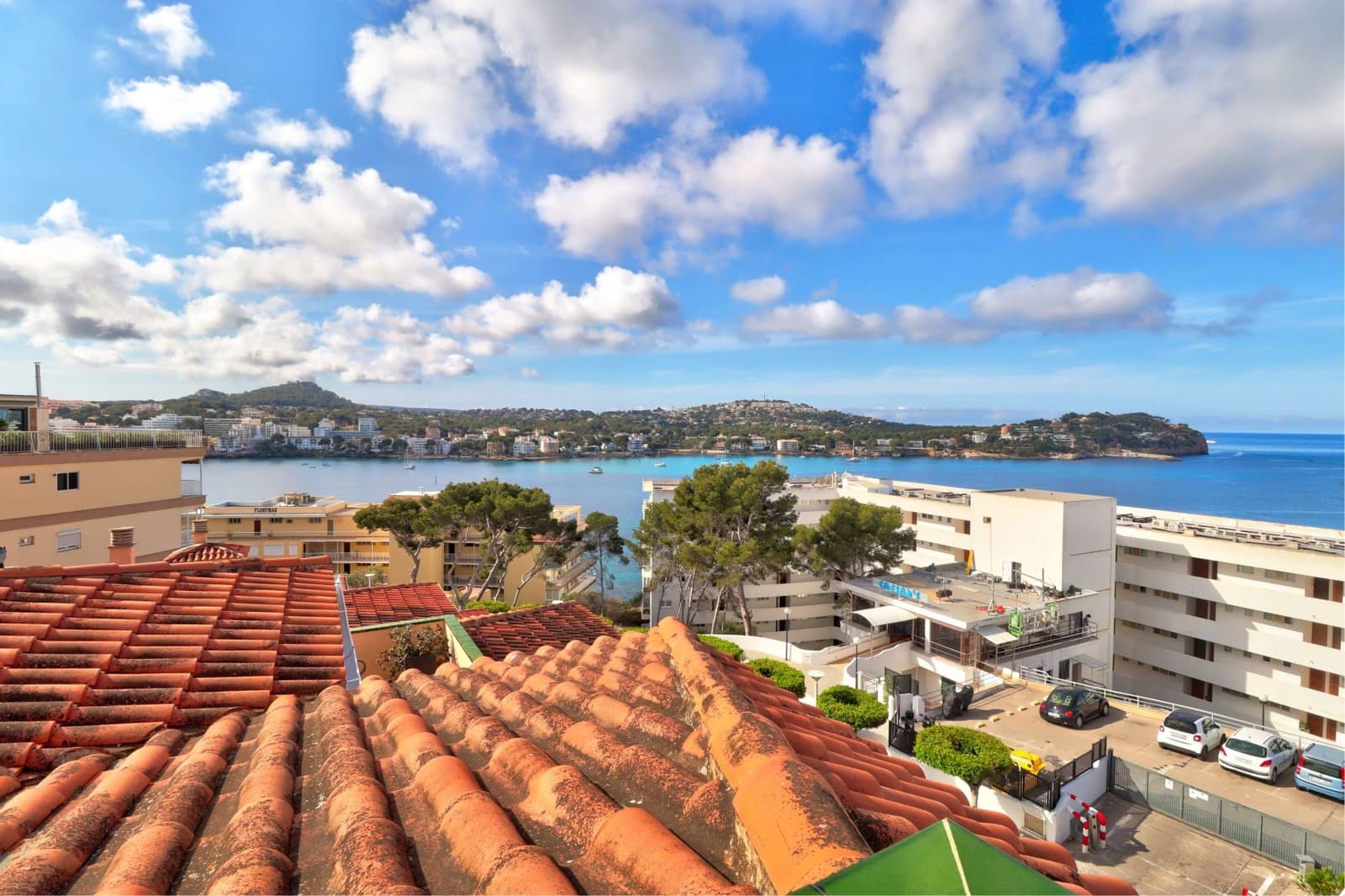 2 bedroom Penthouse for sale in Santa Ponsa with pool - € 575,000 (Ref: 8950018)