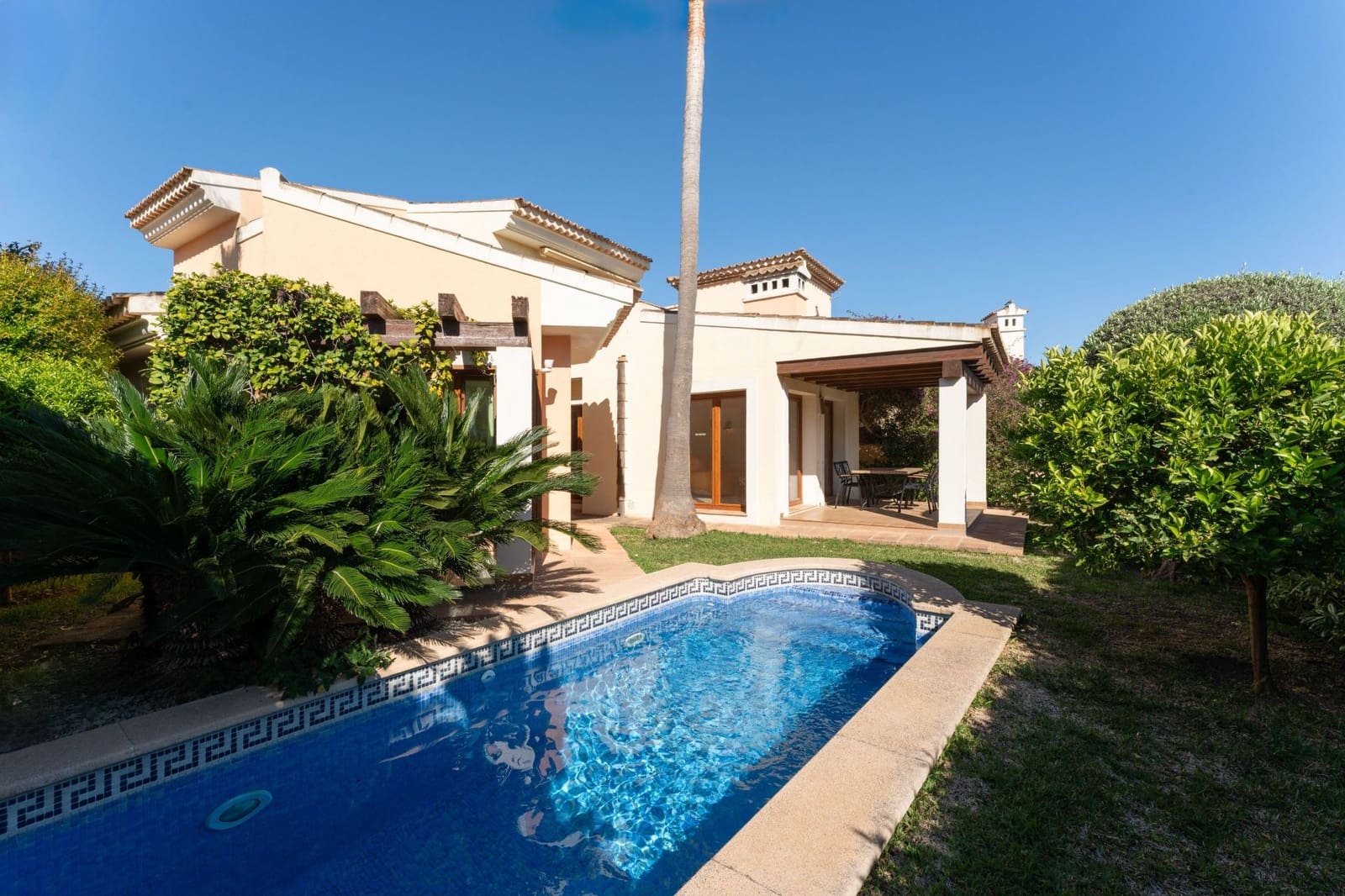 3 makuuhuone Huvila myytävänä paikassa Santa Ponsa mukana uima-altaan - 1 410 000 € (Ref: 8953675)