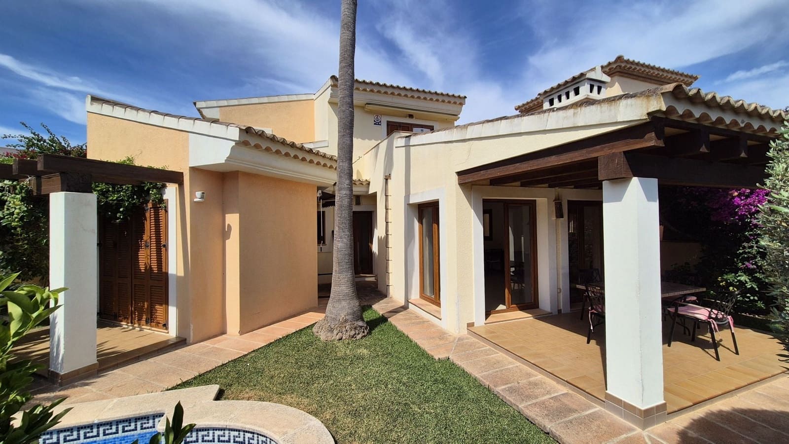3 sovrum Villa till salu i Santa Ponsa med pool - 1 295 000 € (Ref: 8953675)