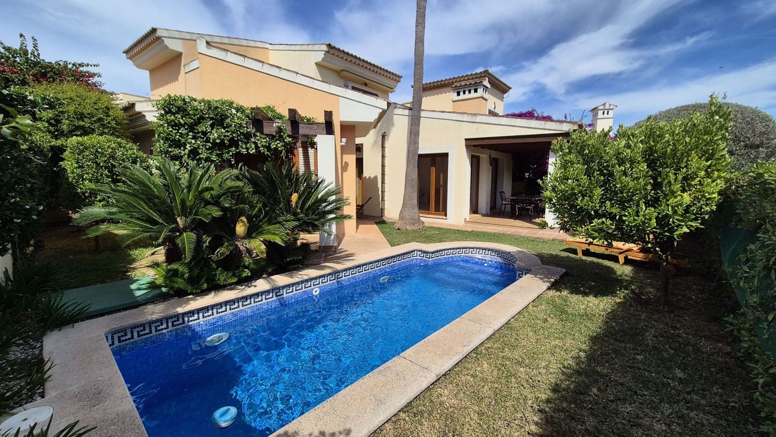 3 sovrum Villa till salu i Santa Ponsa med pool - 1 295 000 € (Ref: 8953675)