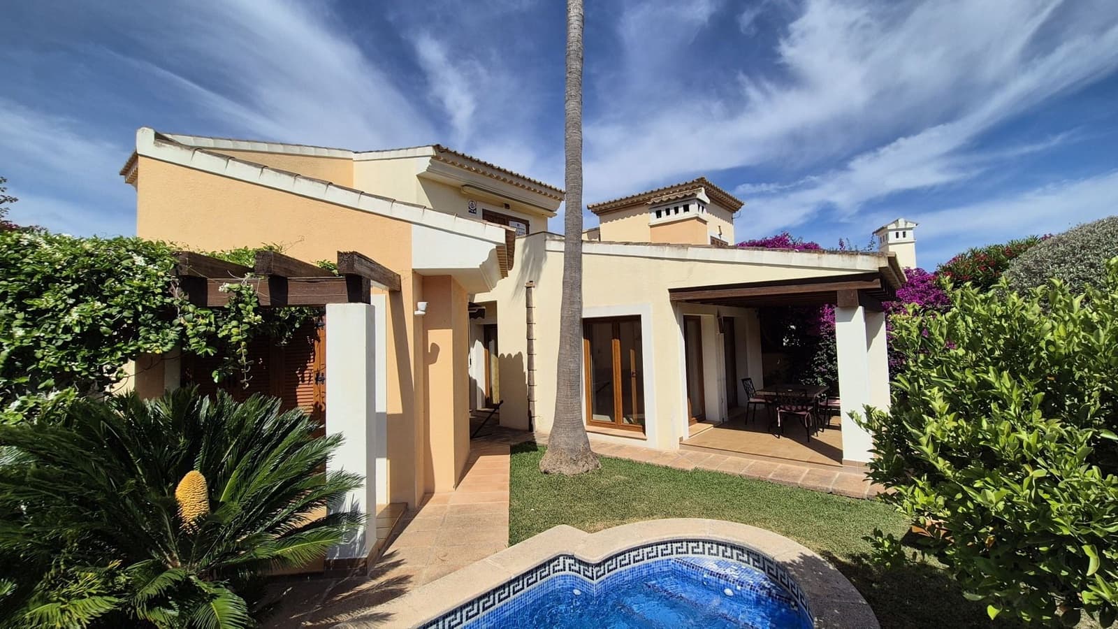 3 sovrum Villa till salu i Santa Ponsa med pool - 1 295 000 € (Ref: 8953675)