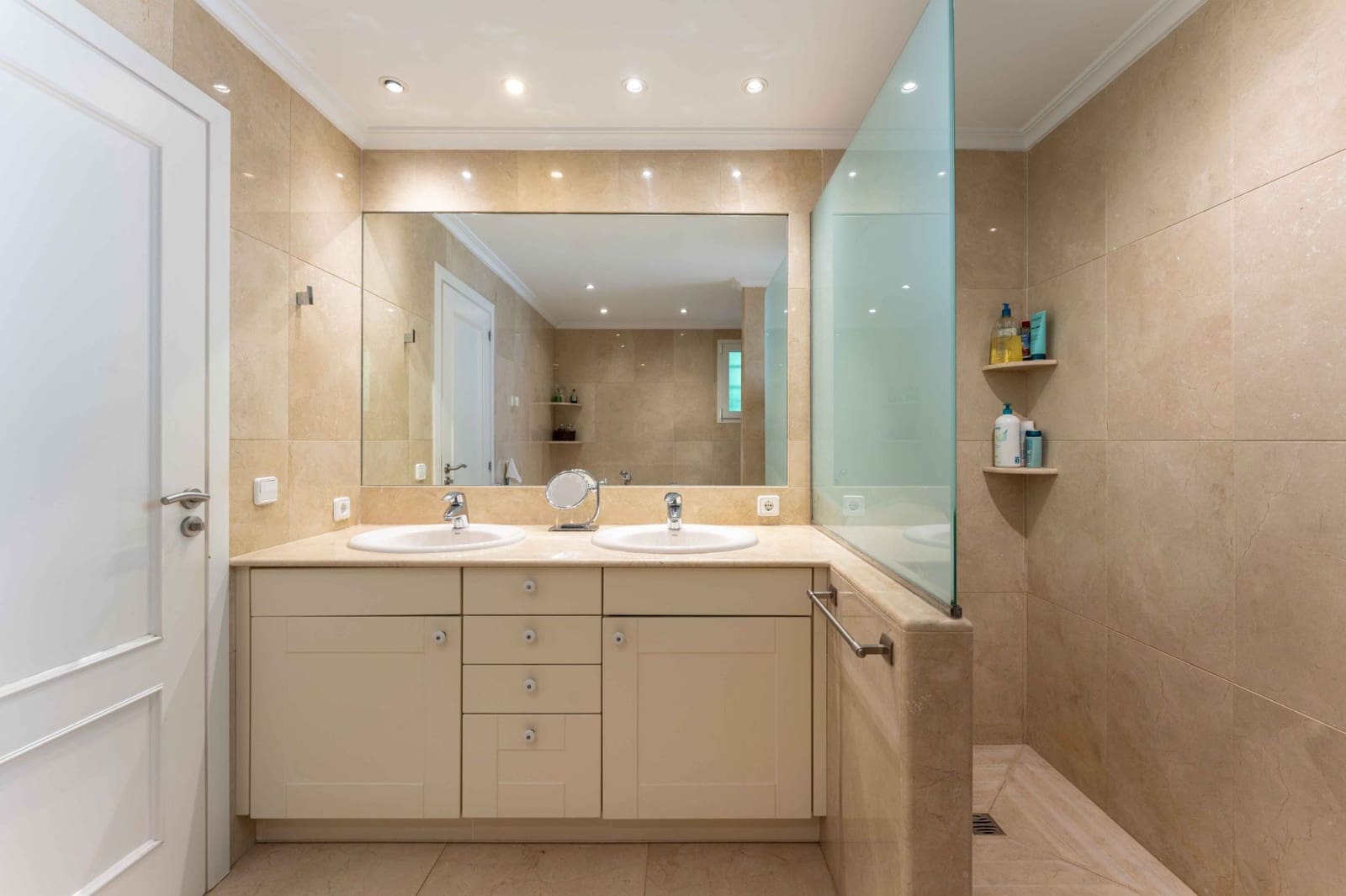 4 soveværelse Villa til salg i Cas Catala med swimmingpool - € 4.950.000 (Ref: 9027330)