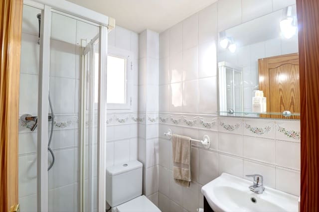 4 soveværelse Villa til salg i Palmanova, Calvià - € 850.000 (Ref: 9035998)