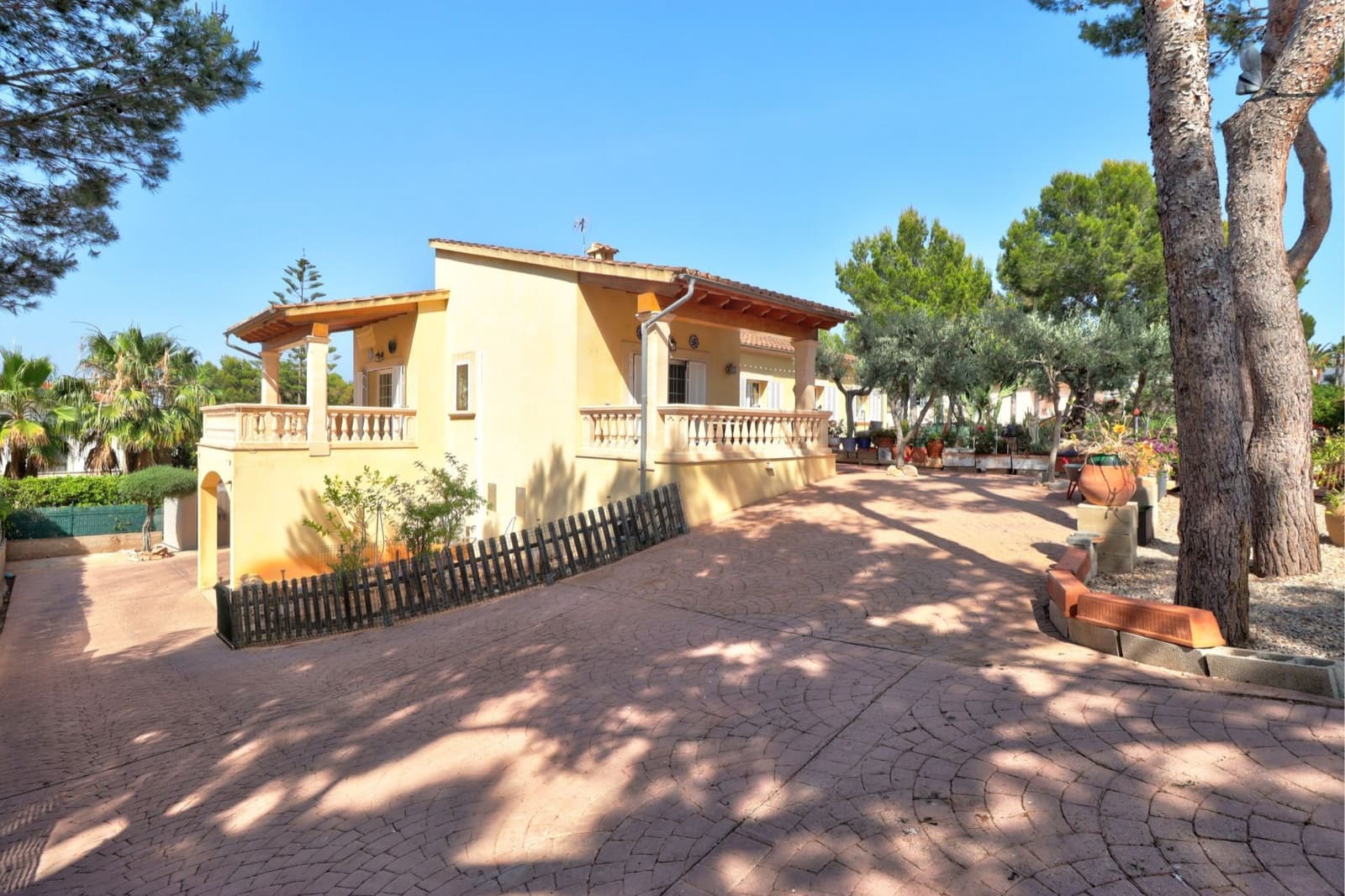 Chalet de 3 habitaciones en Santa Ponsa en venta con piscina - 2.300.000 € (Ref: 9077688)