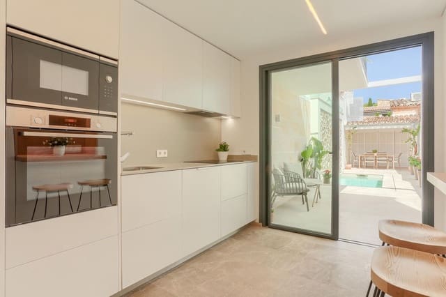 2 bedroom Townhouse for sale in Pollensa / Pollença with pool - € 895,000 (Ref: 9108373)