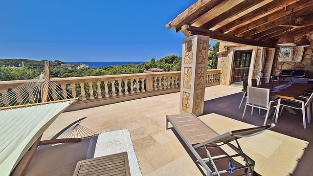 4 soveværelse Villa til salg i Costa de la Calma, Calvià - € 2.490.000 (Ref: 9132033)