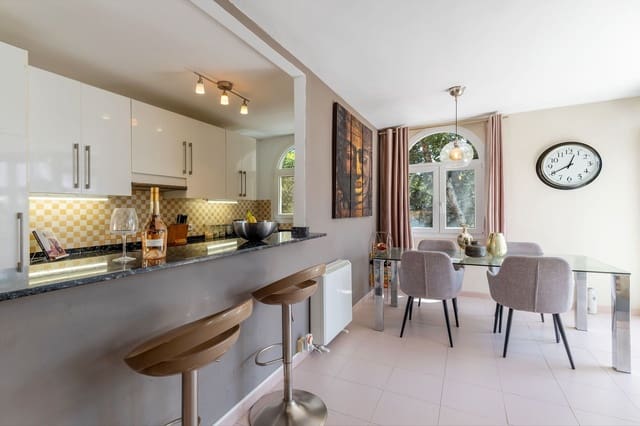 3 soveværelse Byhus til salg i Sol de Mallorca, Calvià med swimmingpool - € 650.000 (Ref: 9146285)
