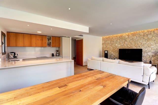 3 bedroom Semi-detached Villa for sale in Es Capdella, Calvià with pool - € 1,200,000 (Ref: 9160512)