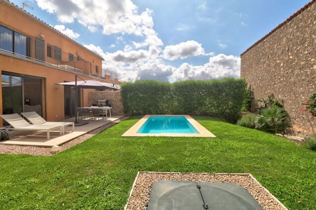 3 bedroom Semi-detached Villa for sale in Es Capdella, Calvià with pool - € 1,200,000 (Ref: 9160512)
