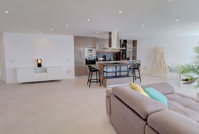 2 soveværelse Lejlighed til salg i Magalluf, Calvià med swimmingpool - € 1.550.000 (Ref: 9172685)